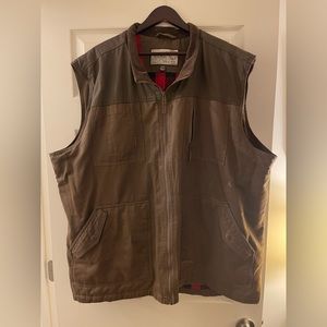 Legendary Whitetails Men's Tough as Buck Vest 4XLT